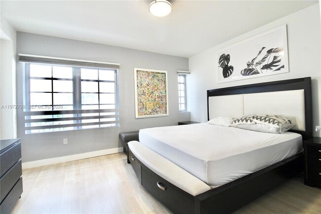 Building Photo - 435 21st St