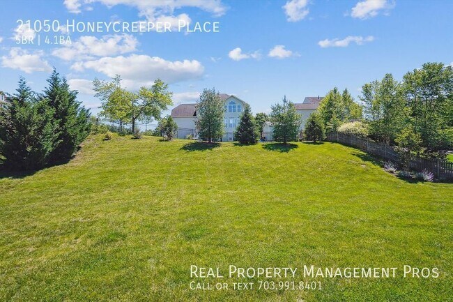 Building Photo - 21050 Honeycreeper Pl