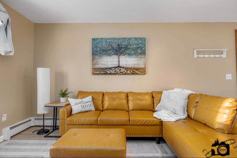 Building Photo - 4401 Reka Dr