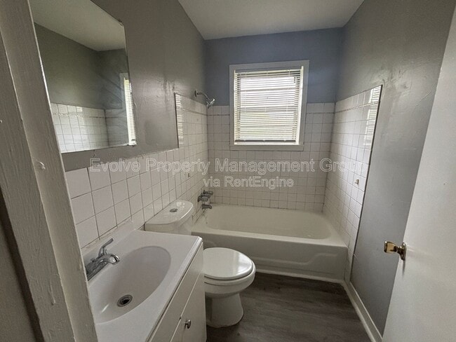 Building Photo - 4268 Glenbrook St