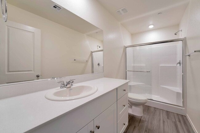 Building Photo - Modern Elegance in Inspirada!