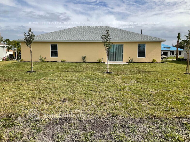 Building Photo - 16063 Dinal Dr