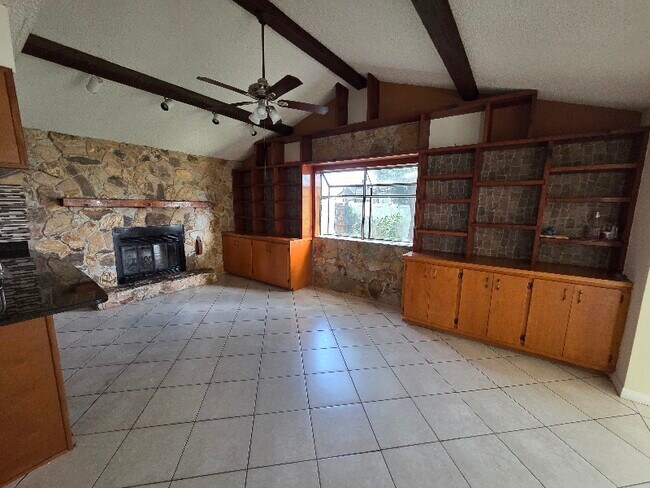 Building Photo - 8140 Medford Dr