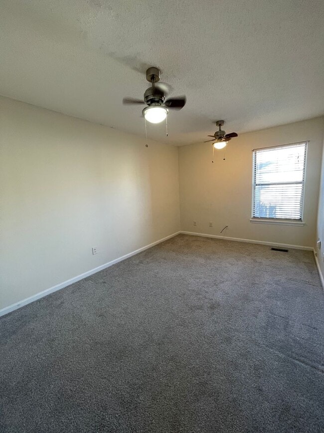 Building Photo - Kempsville Lake