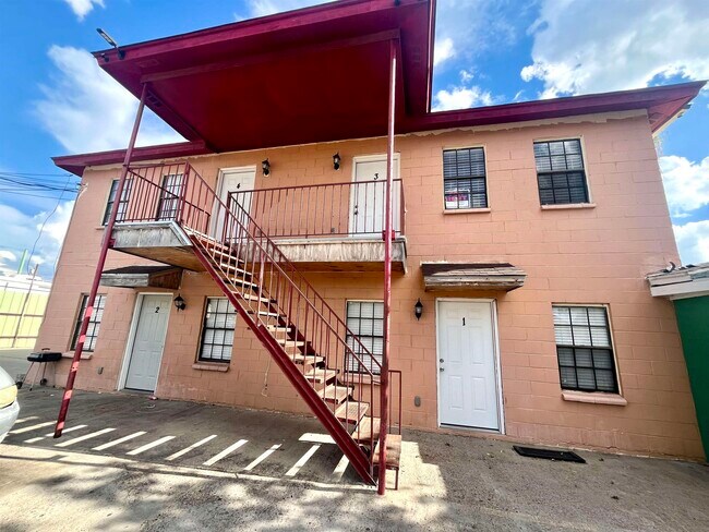 Primary Photo - 4211 Santa Isabel Ave