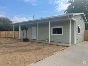 Building Photo - 2 bed / 1 ba house - Olivehurst