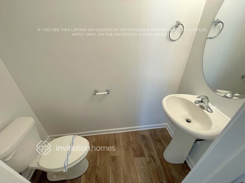 Building Photo - 3982 BETHESDA Pl