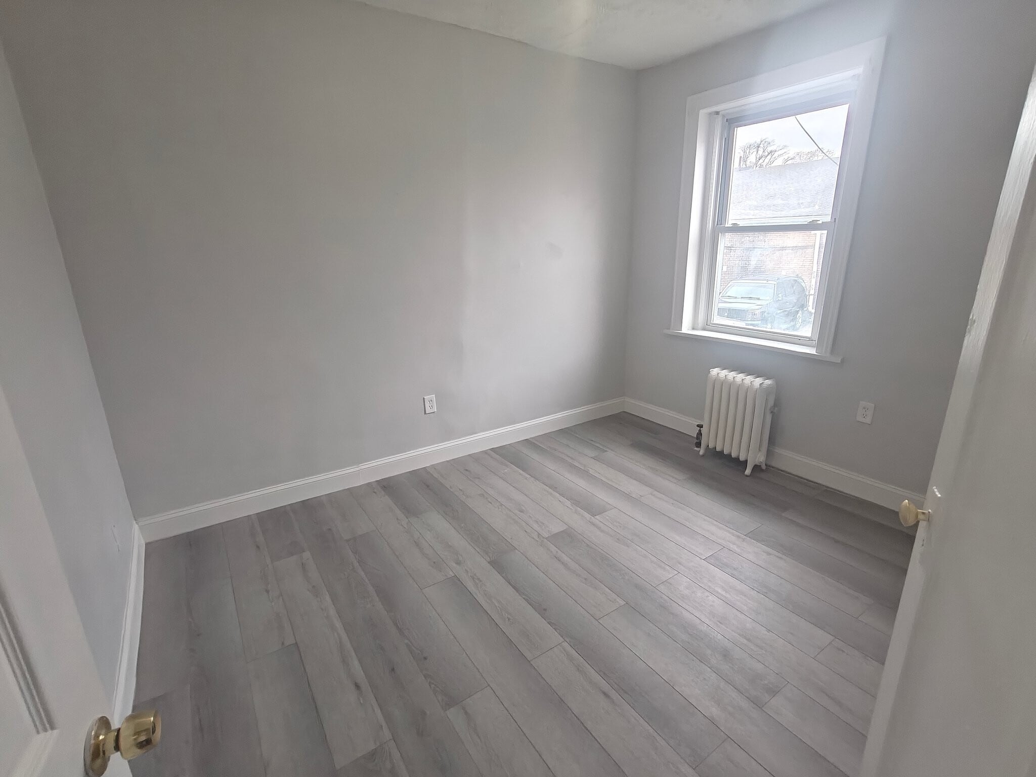 Building Photo - 684 Summer Ave