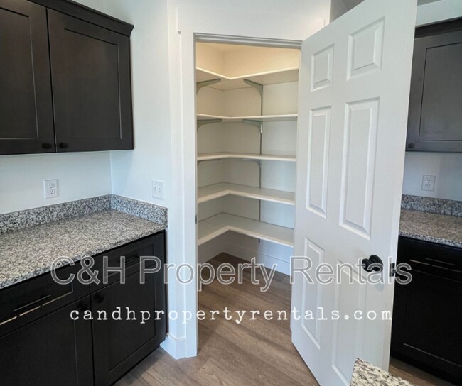 Building Photo - 4612 Liahona Ln