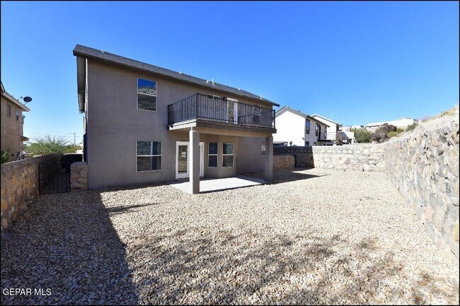 Building Photo - 1603 Villa Del Sol St