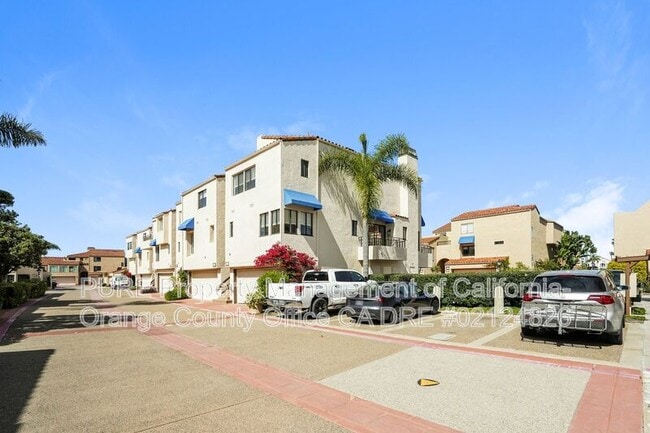 Building Photo - 3221 Francois Dr