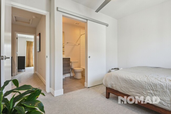 Building Photo - Modern 2 Bed + Office, 2.5 Bath Townhome |...