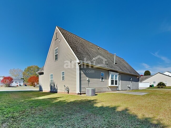 Building Photo - 4799 Eagle Path