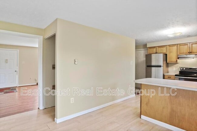 Building Photo - 2068C Virts Ln