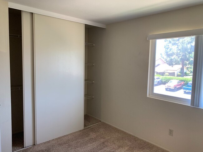 Building Photo - Cozy 2 Bed 1 Bath Home For Rent