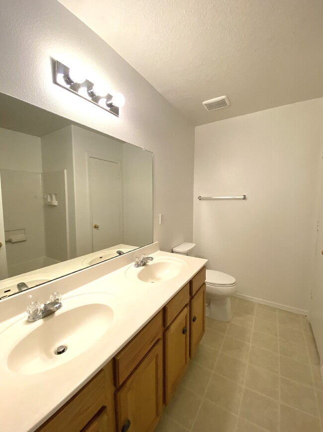 Building Photo - 3BR/2Bath in Rio Rancho