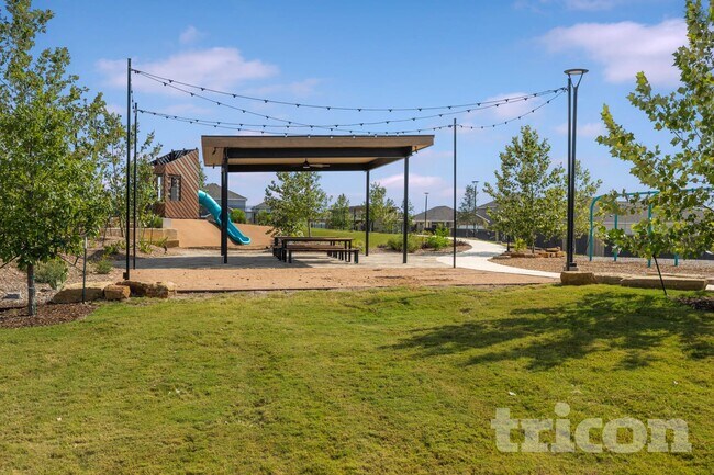 Building Photo - 14331 Gunsight Pass