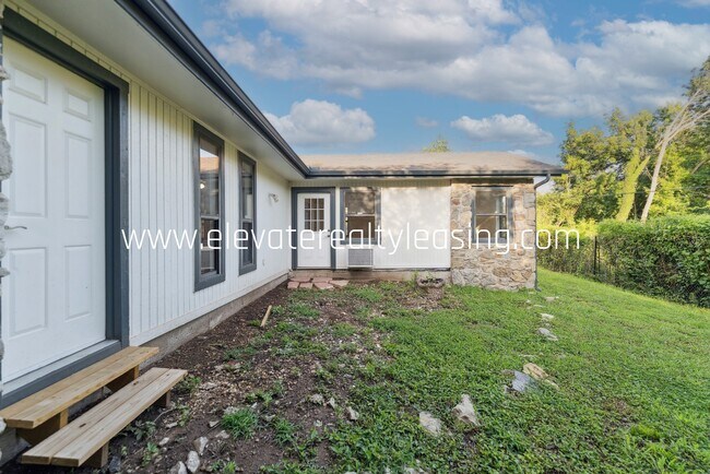 Building Photo - 7212 E 76th St