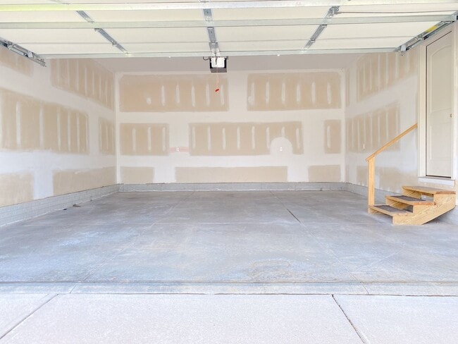 Building Photo - Move in Special. Beautiful & Nearly new SW Chalco area 4 bed Two Story.