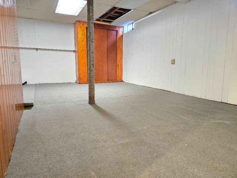 Building Photo - 1406 S Grant Ave