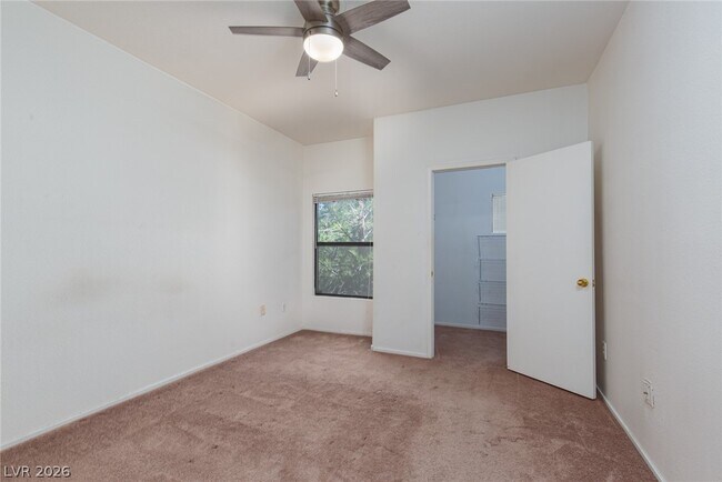 Building Photo - 8250 N Grand Canyon Dr