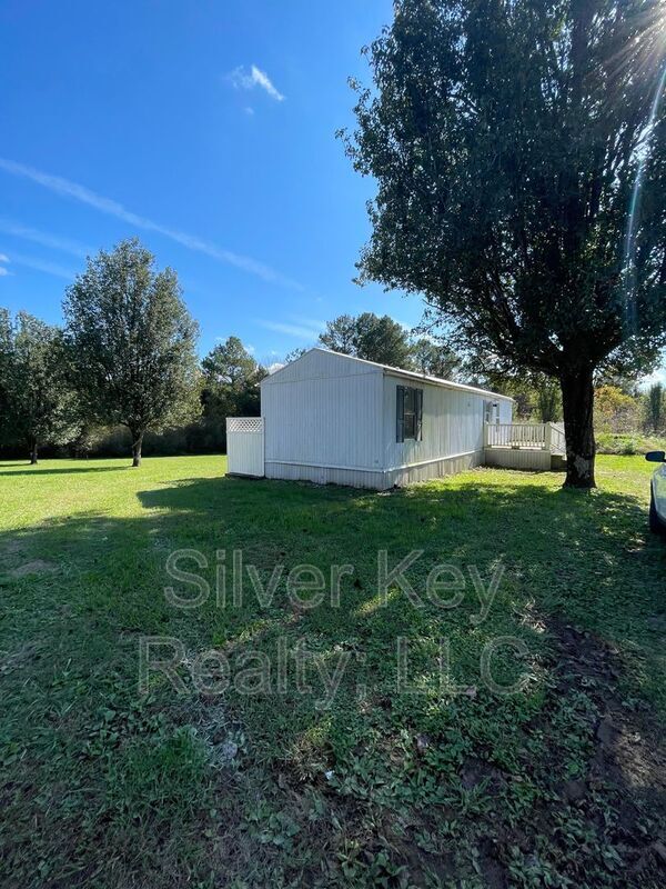 Building Photo - 270 County Road 213