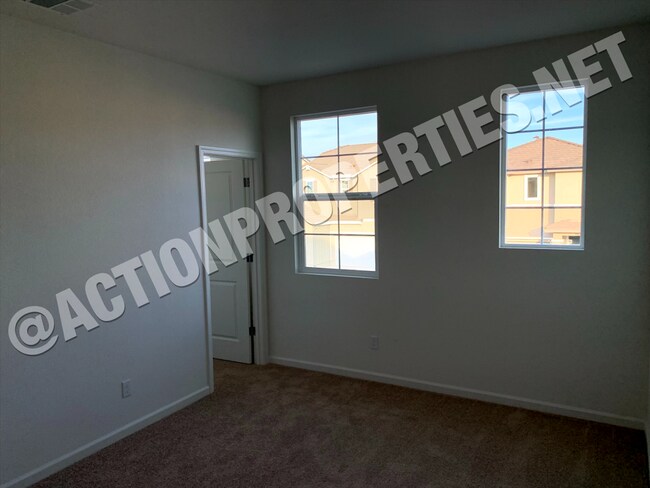 Building Photo - Move-in Special! - Rocklin Meritage Durang...