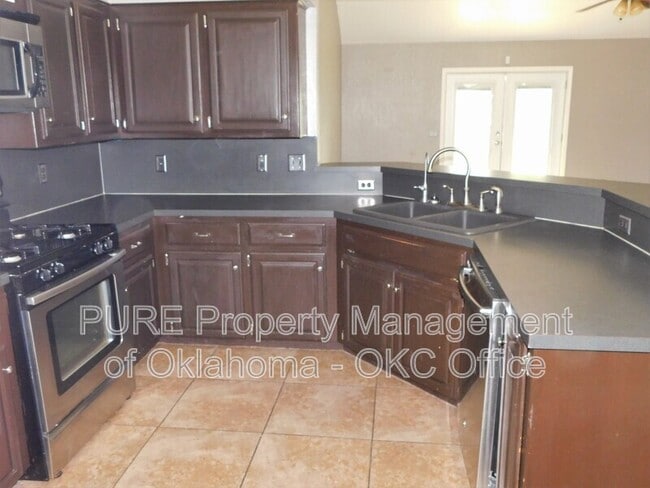 Building Photo - 912 NW 172nd St