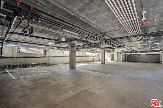 Building Photo - 1717 Winona Blvd