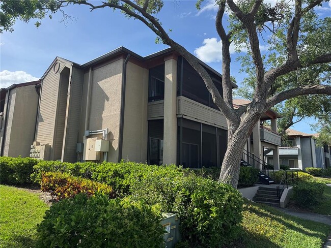 Building Photo - 10263 Gandy Blvd N