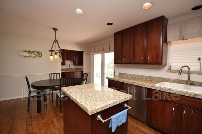 Building Photo - 4754 Idlewild Rd