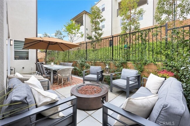 Building Photo - 478 Sycamore Dr