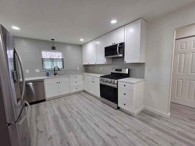 Building Photo - 1625 North St