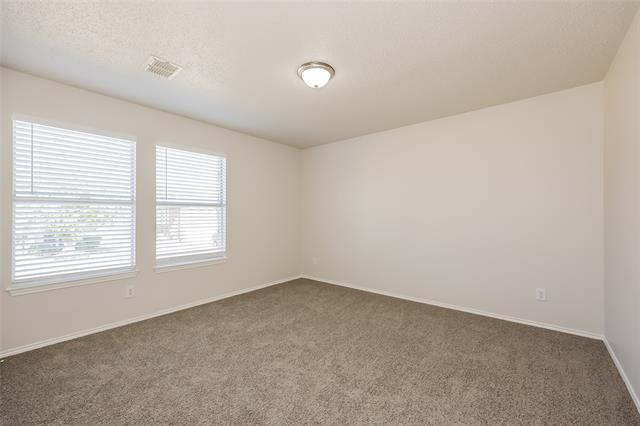 Building Photo - 664 Lowe Dr