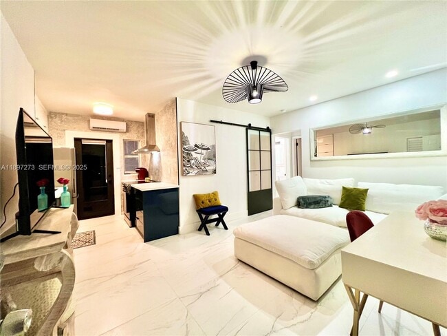 Building Photo - 8270 NE 1st Pl