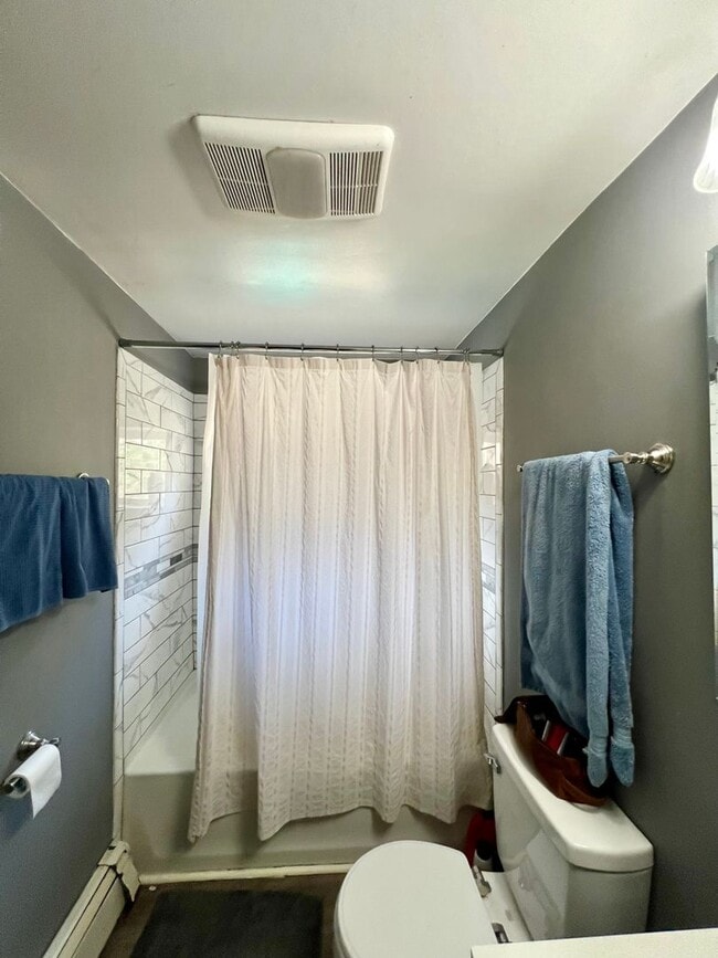 Building Photo - Charming 2-Bedroom Home in Moose Creek – D...