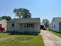 Building Photo - Charming 2 Bedroom 1 Bath Home!