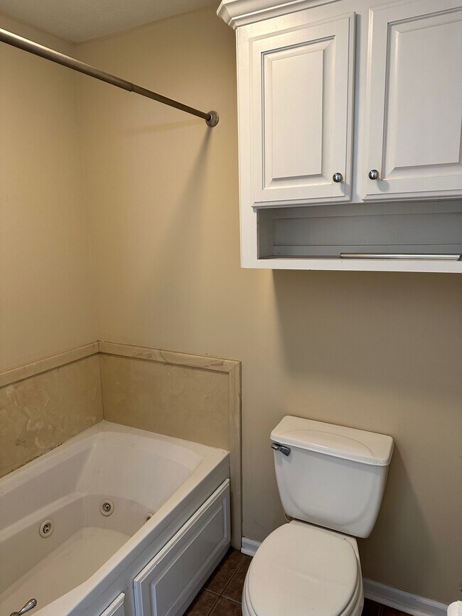 Materbath - 4340 Benoit Ln