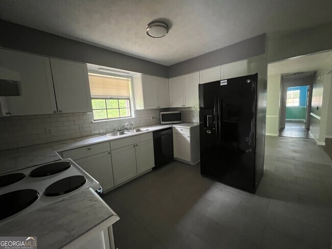 Building Photo - 1426 Northgate Dr