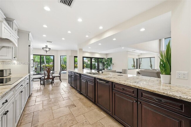 Building Photo - 21944 Town Pl Dr