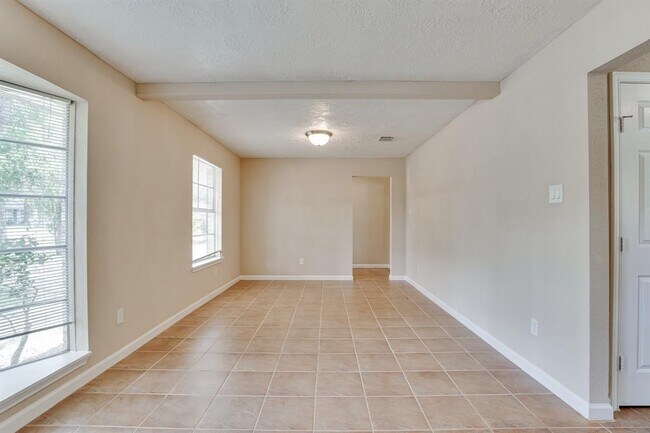 Building Photo - 24815 Spring Creek Dr