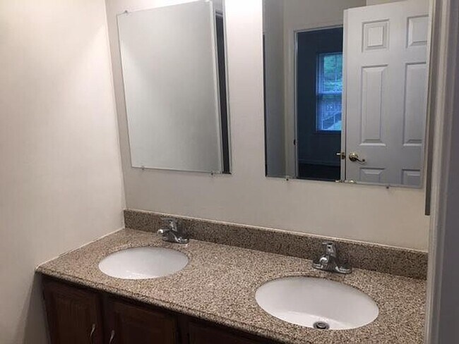Building Photo - 3BR/3 Bath Townhome in Majors Choice | Finished Basement | Bel Air 21014