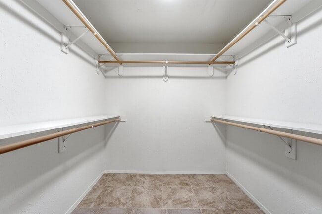 Building Photo - 7226 Thicket Trail Dr