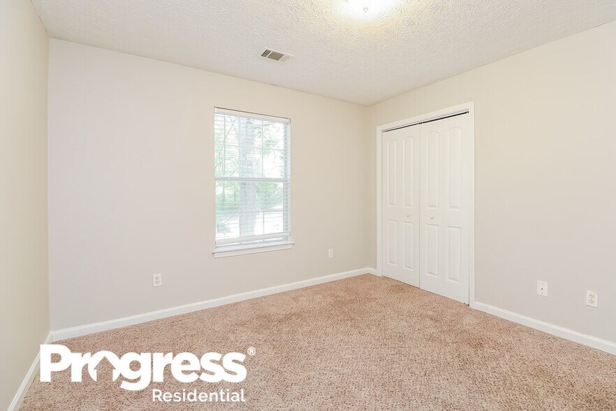 Building Photo - 50 Mountain Ct