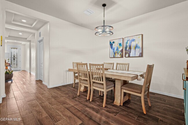 Building Photo - 12597 New Dawn Dr
