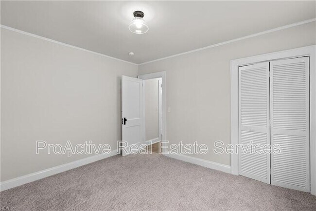 Building Photo - 3826 Abingdon Cir