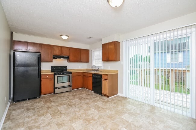 Building Photo - 2804 Patio Pl