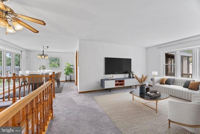 Building Photo - 13501 Kelmont Ct