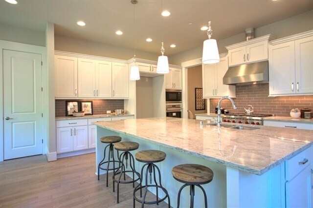 Building Photo - Beautiful 5 Bed 5.5 Bath Home in Mercer Is...