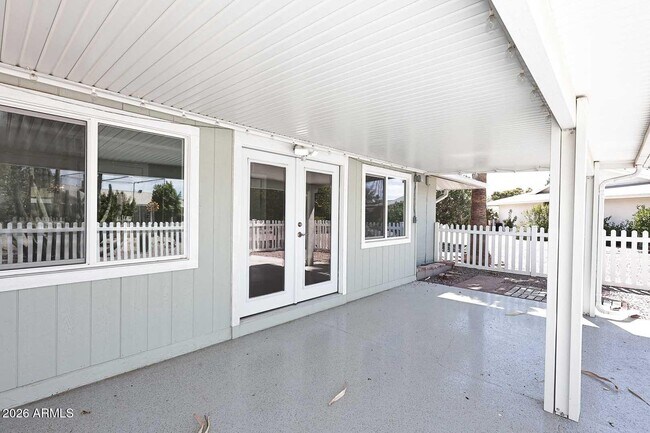 Building Photo - 10402 W Wininger Cir
